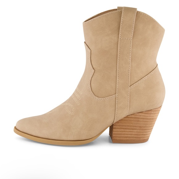 NWT RACHEL ZOE ROCKY VEGAN LEATHER WESTERN COWBOY ANKLE BOOTS - Picture 4 of 5